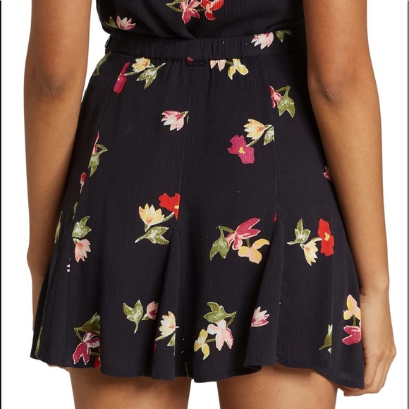🌴🌼BILLABONG- JANE SKIPPER SKIRT🌼🌴 - Picture 12 of 12